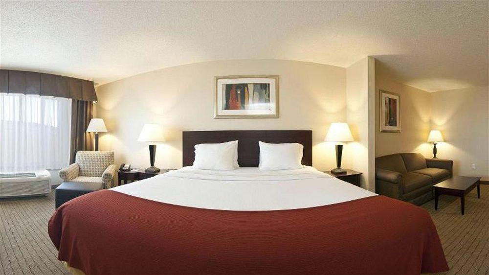Holiday Inn Express Hotel & Suites Minot South By Ihg מראה חיצוני תמונה