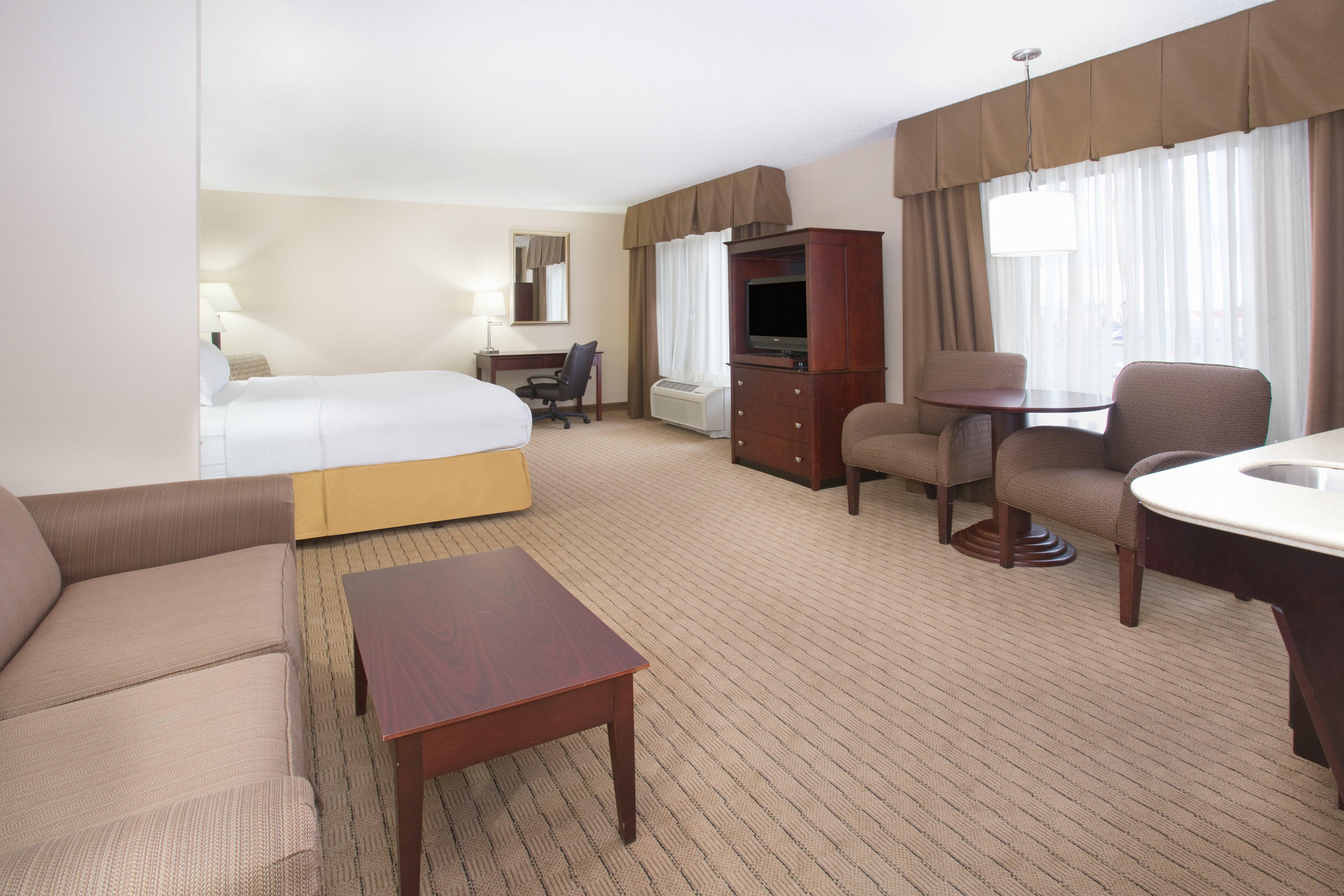 Holiday Inn Express Hotel & Suites Minot South By Ihg מראה חיצוני תמונה