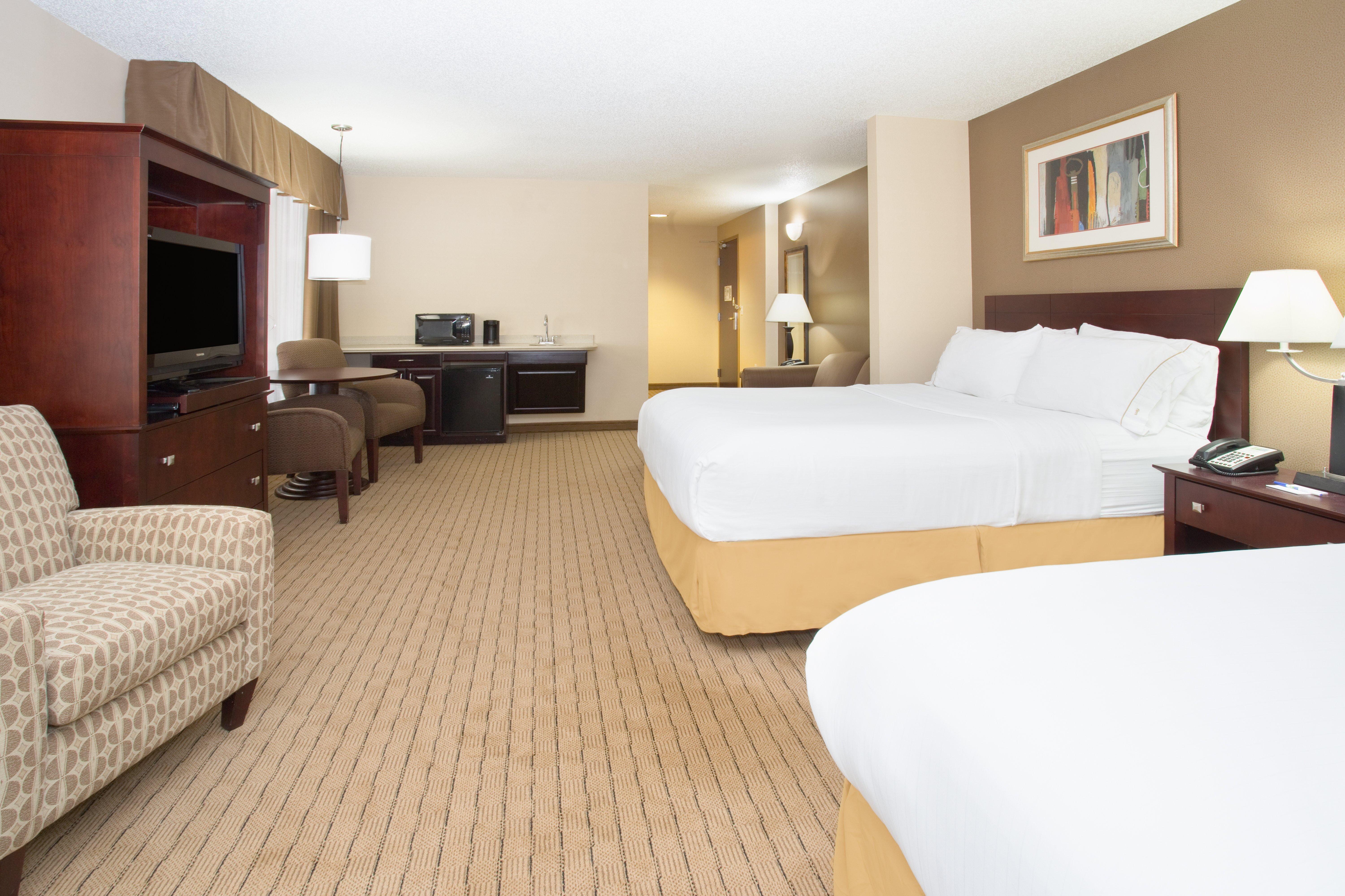 Holiday Inn Express Hotel & Suites Minot South By Ihg מראה חיצוני תמונה